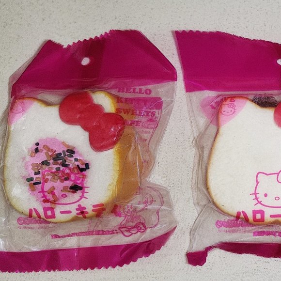 Sanrio Hello Kitty bread toast squishy toy cell phone mobile strap key chain - Picture 3 of 4